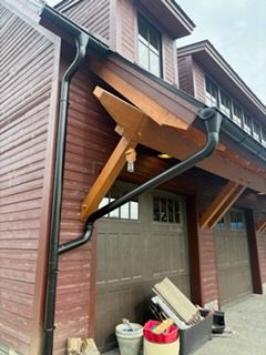Black seamless gutters